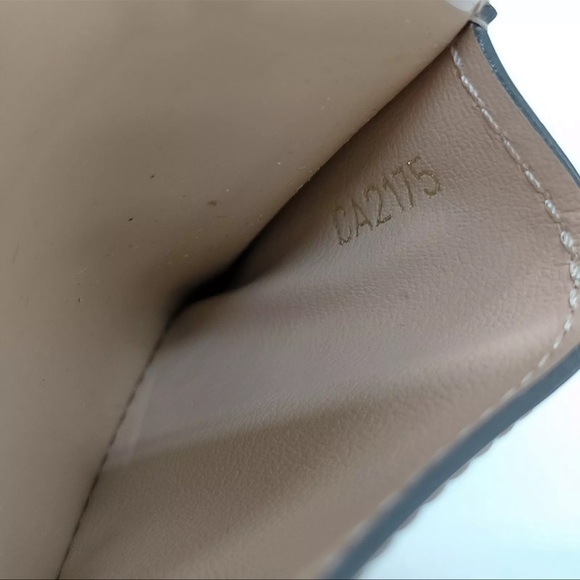 AUTH LOUIS VUITTON Portefeiulle Tan Patent Leather Louise Wallet Clutch - Picture 8 of 9